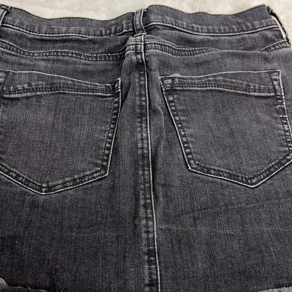 Express black jean mini skirt hook and eye close distressed hem size 2 - Picture 4 of 13